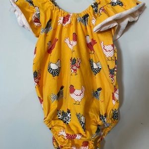 Girls 1 Chicken & 1 Cow print bodysuit size 4T